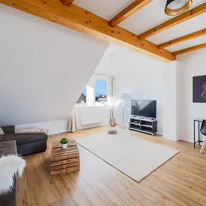 Stylisches Penthouse Zentral Balkon 75m2 Nflx Apartment